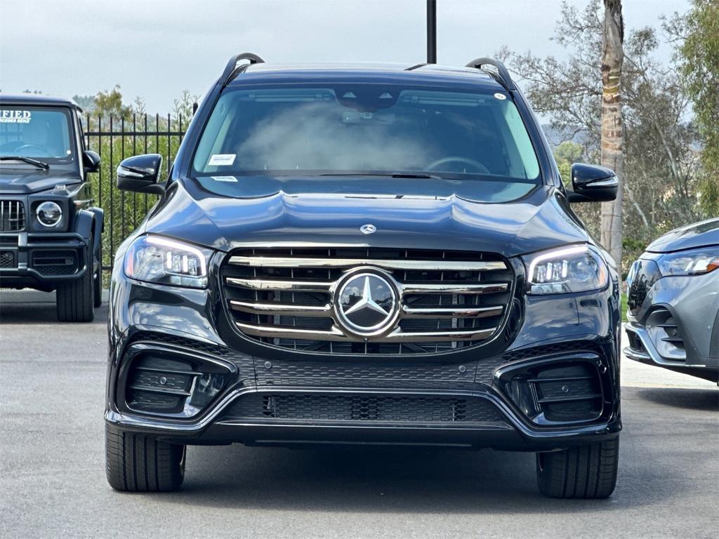 new 2025 Mercedes-Benz GLS 450 car, priced at $102,730