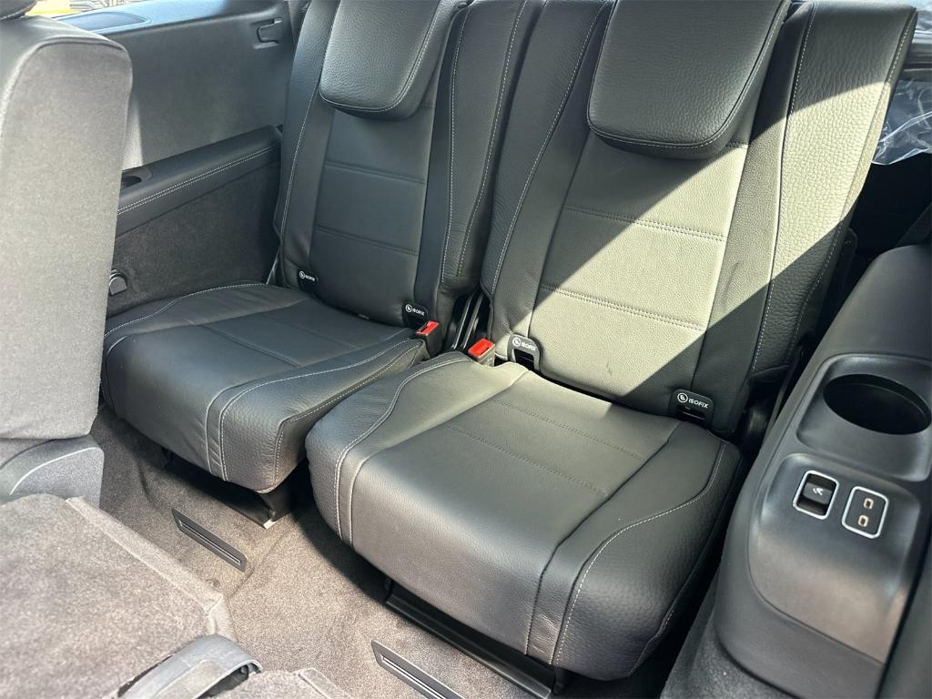 new 2025 Mercedes-Benz GLS 450 car, priced at $102,730