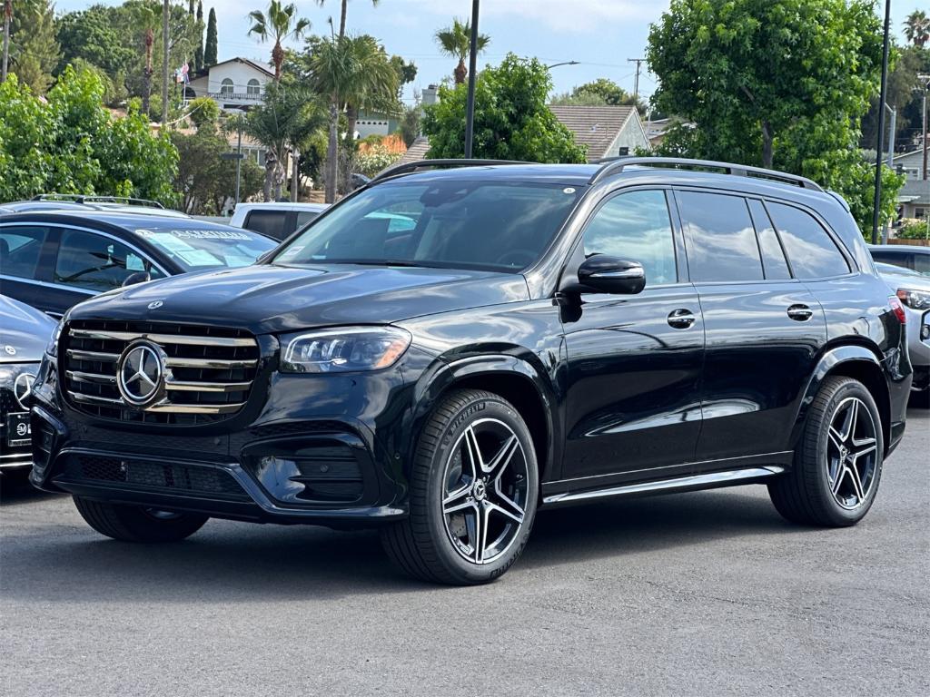 new 2025 Mercedes-Benz GLS 450 car, priced at $102,730