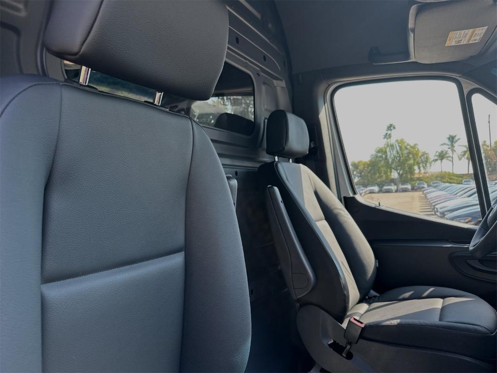 new 2025 Mercedes-Benz Sprinter 2500 car, priced at $71,584