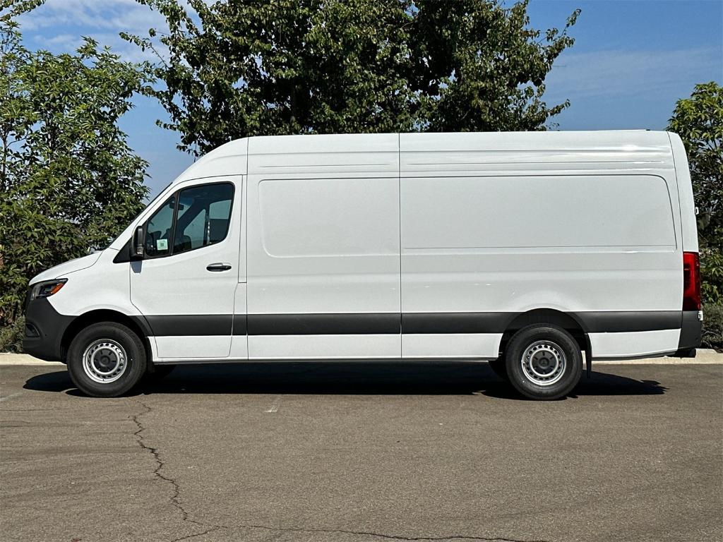 new 2025 Mercedes-Benz Sprinter 2500 car, priced at $71,584