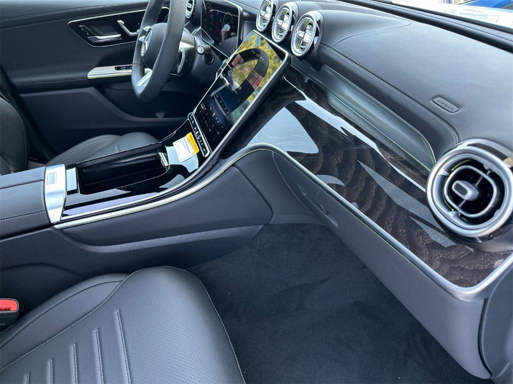 new 2025 Mercedes-Benz GLC 300 car, priced at $61,255