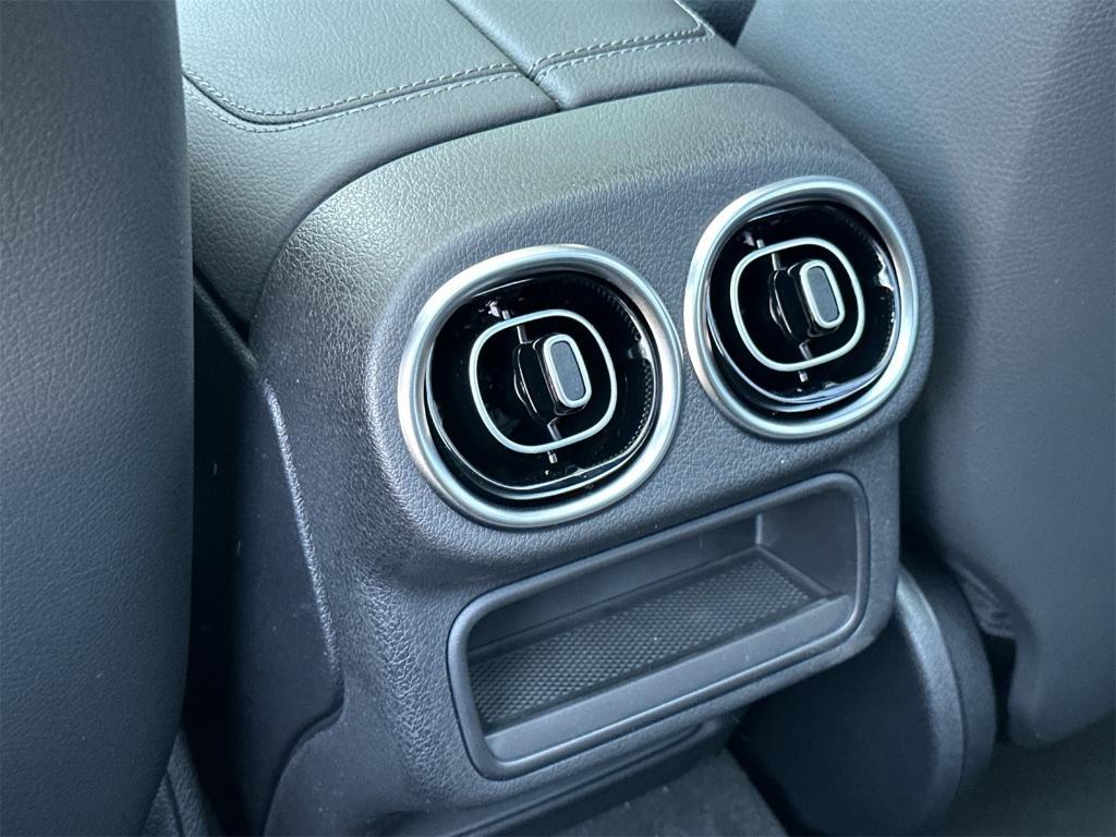 new 2025 Mercedes-Benz GLC 300 car, priced at $61,255