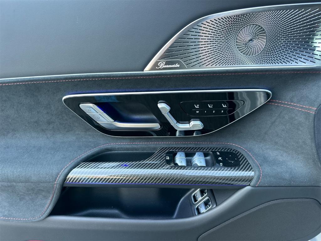 new 2025 Mercedes-Benz AMG SL 63 car, priced at $229,195