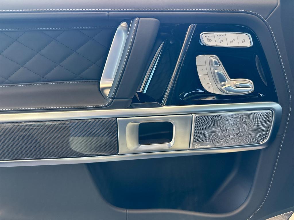 new 2025 Mercedes-Benz AMG G 63 car, priced at $215,865
