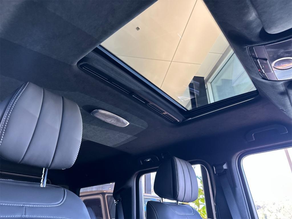 new 2025 Mercedes-Benz AMG G 63 car, priced at $215,865