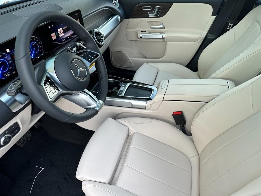 new 2025 Mercedes-Benz EQB 250 car, priced at $61,450