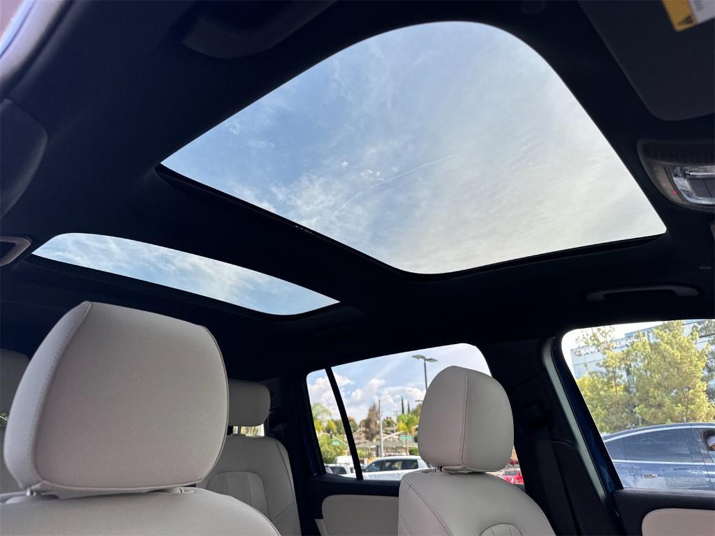 new 2025 Mercedes-Benz EQB 250 car, priced at $61,450