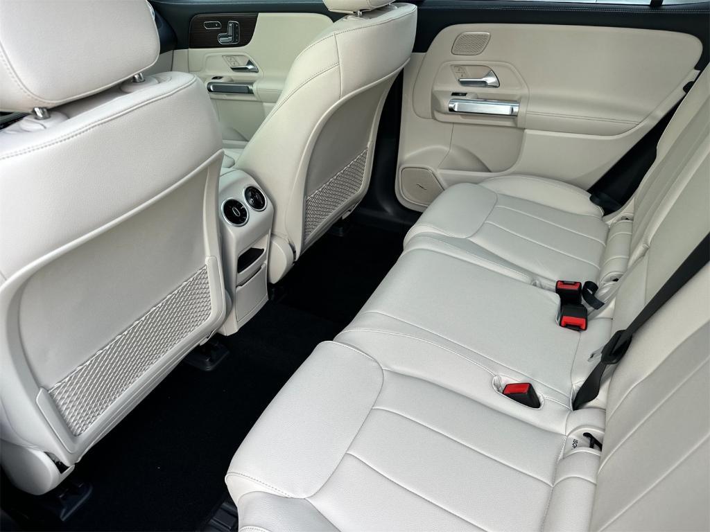 new 2025 Mercedes-Benz EQB 250 car, priced at $61,450