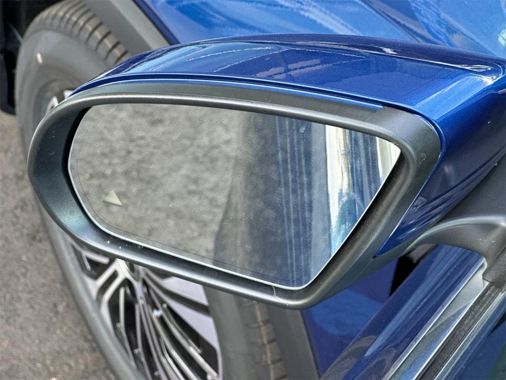 new 2025 Mercedes-Benz EQB 250 car, priced at $61,450