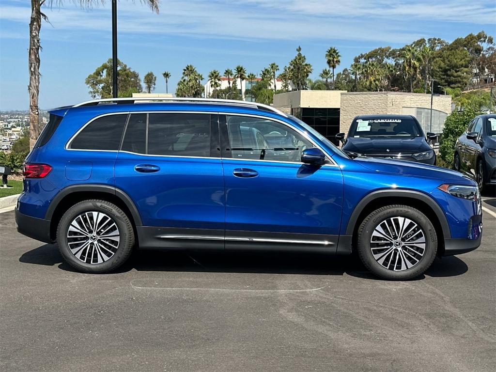 new 2025 Mercedes-Benz EQB 250 car, priced at $61,450