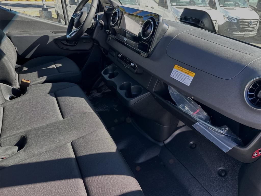 new 2025 Mercedes-Benz Sprinter 2500 car, priced at $69,302
