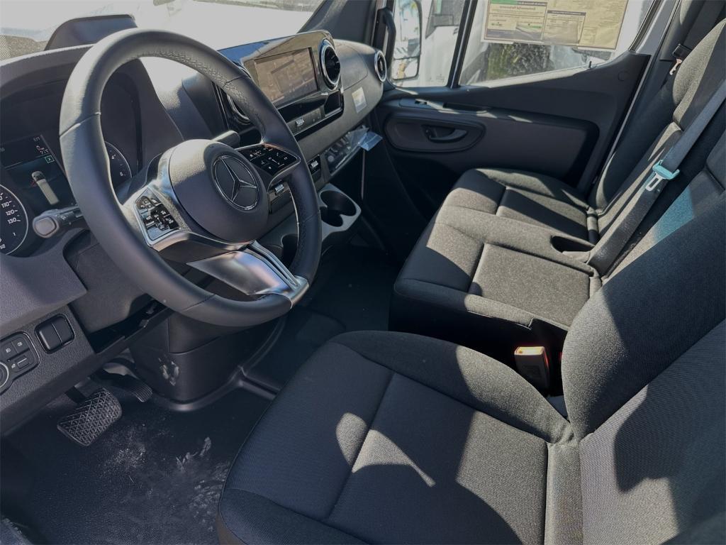 new 2025 Mercedes-Benz Sprinter 2500 car, priced at $69,302