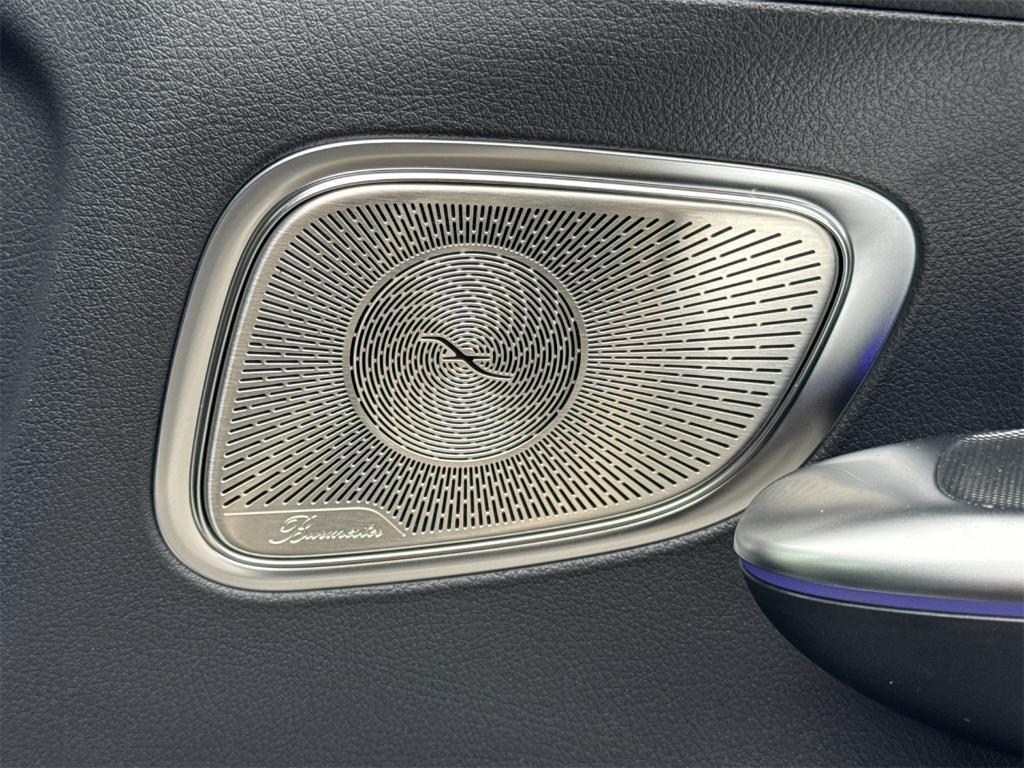 new 2025 Mercedes-Benz GLC 300 car, priced at $60,785