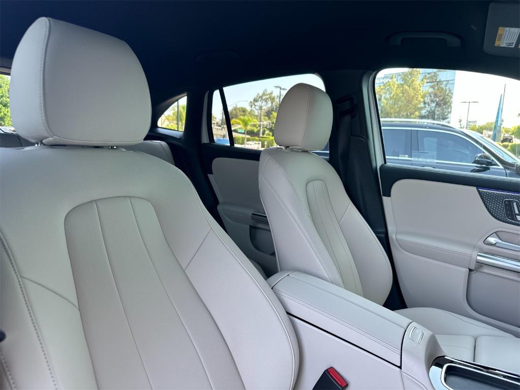 new 2026 Mercedes-Benz GLA 250 car, priced at $49,375