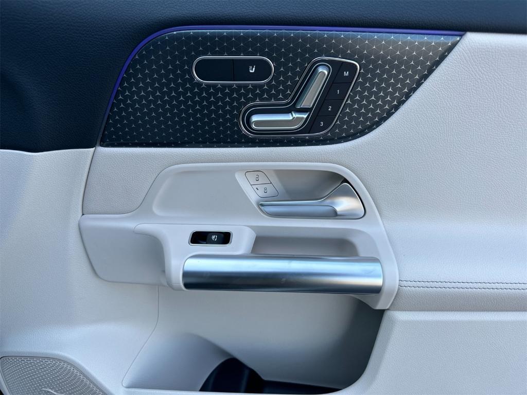 new 2026 Mercedes-Benz GLA 250 car, priced at $49,375