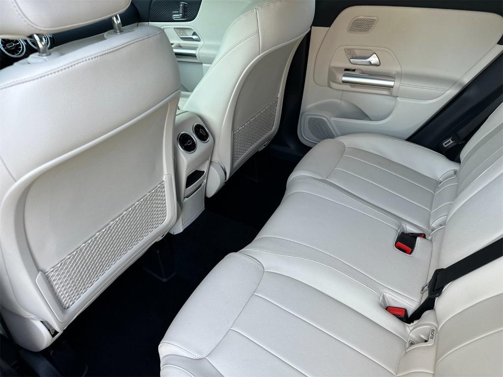 used 2025 Mercedes-Benz GLA 250 car, priced at $34,845