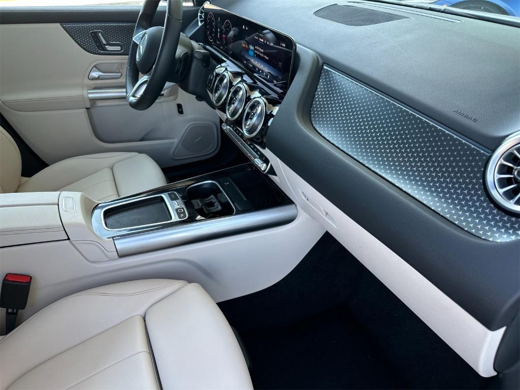 used 2025 Mercedes-Benz GLA 250 car, priced at $34,845