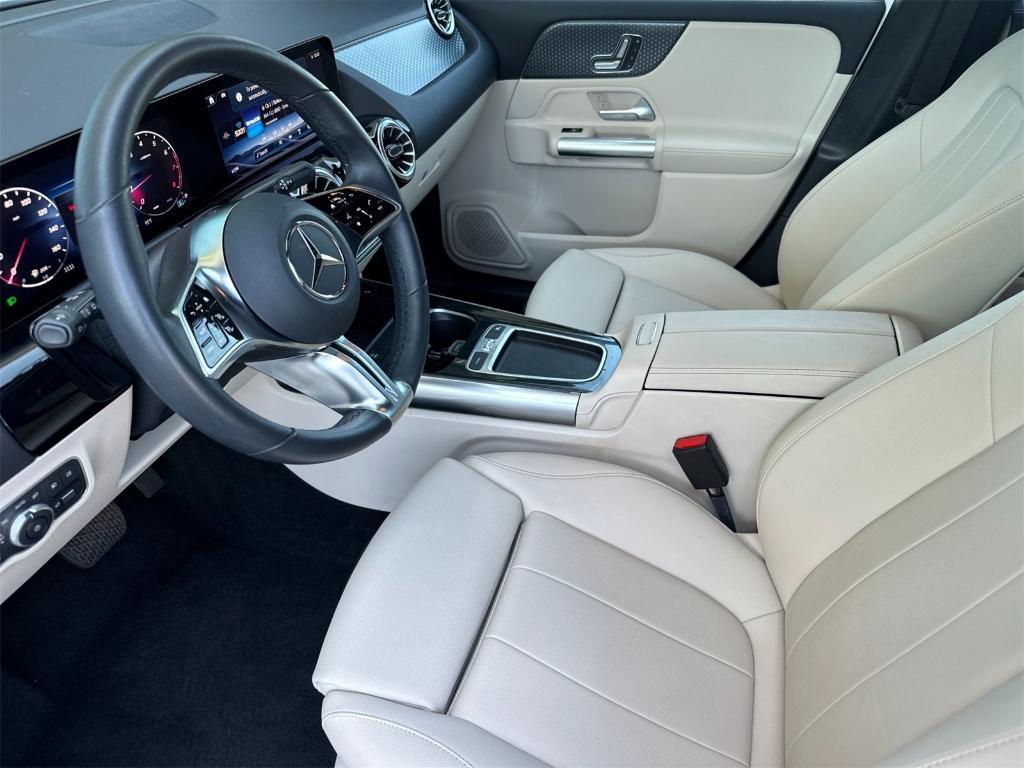 used 2025 Mercedes-Benz GLA 250 car, priced at $38,215