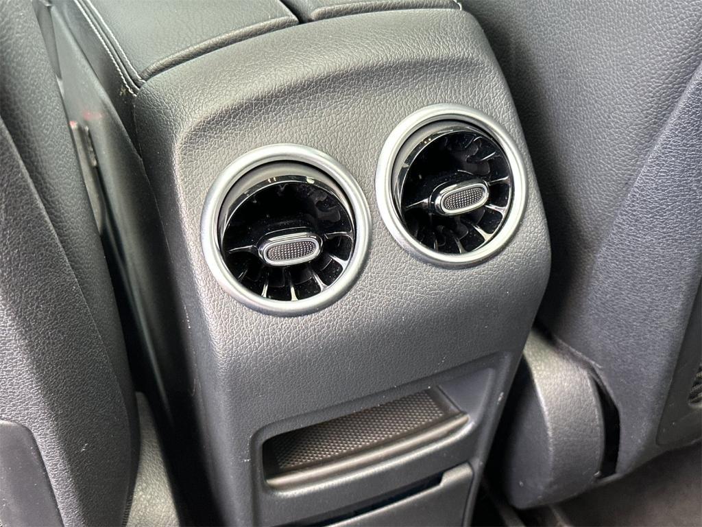 used 2022 Mercedes-Benz GLB 250 car, priced at $25,800