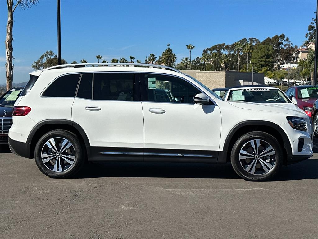 new 2025 Mercedes-Benz GLB 250 car, priced at $49,870