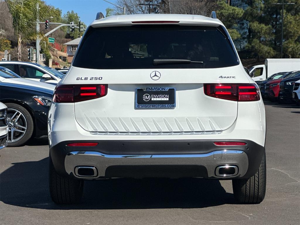 new 2025 Mercedes-Benz GLB 250 car, priced at $49,870