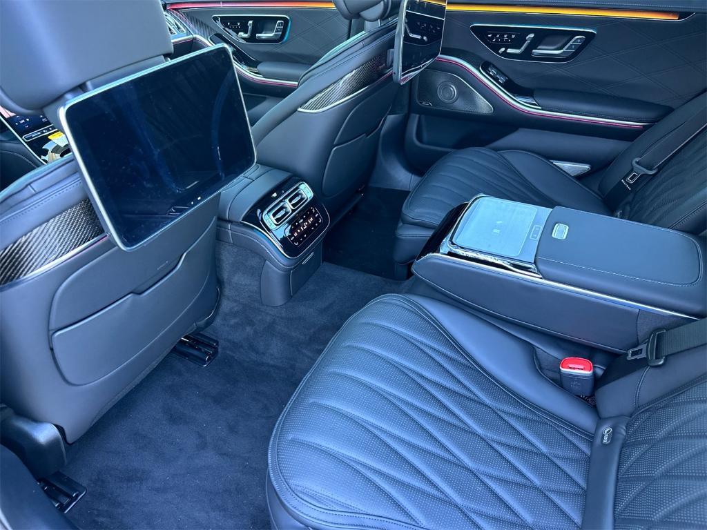 new 2025 Mercedes-Benz AMG S 63 E car, priced at $218,620