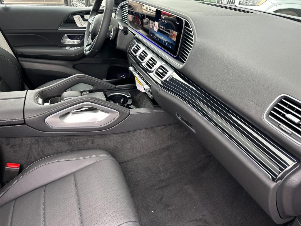 new 2026 Mercedes-Benz GLE 450 car, priced at $86,290