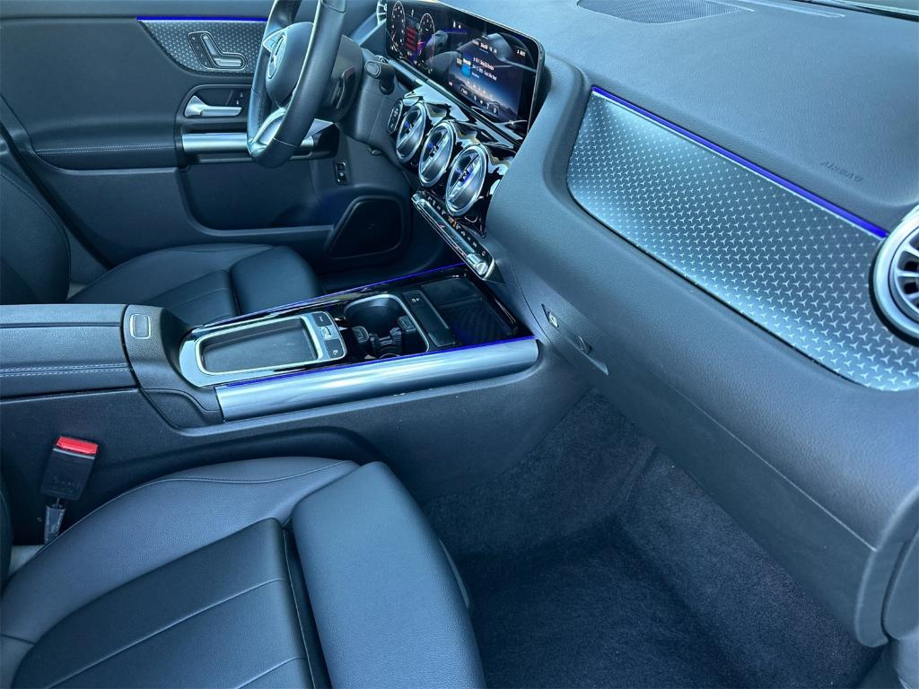 used 2025 Mercedes-Benz GLA 250 car, priced at $40,820