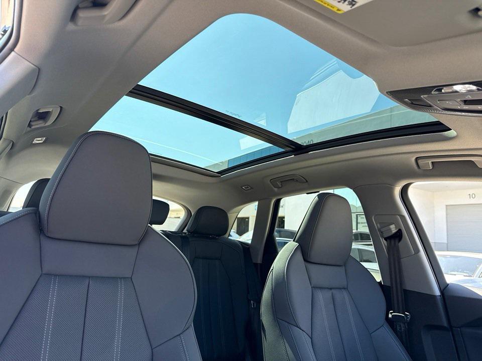 new 2025 Audi Q5 car, priced at $61,240