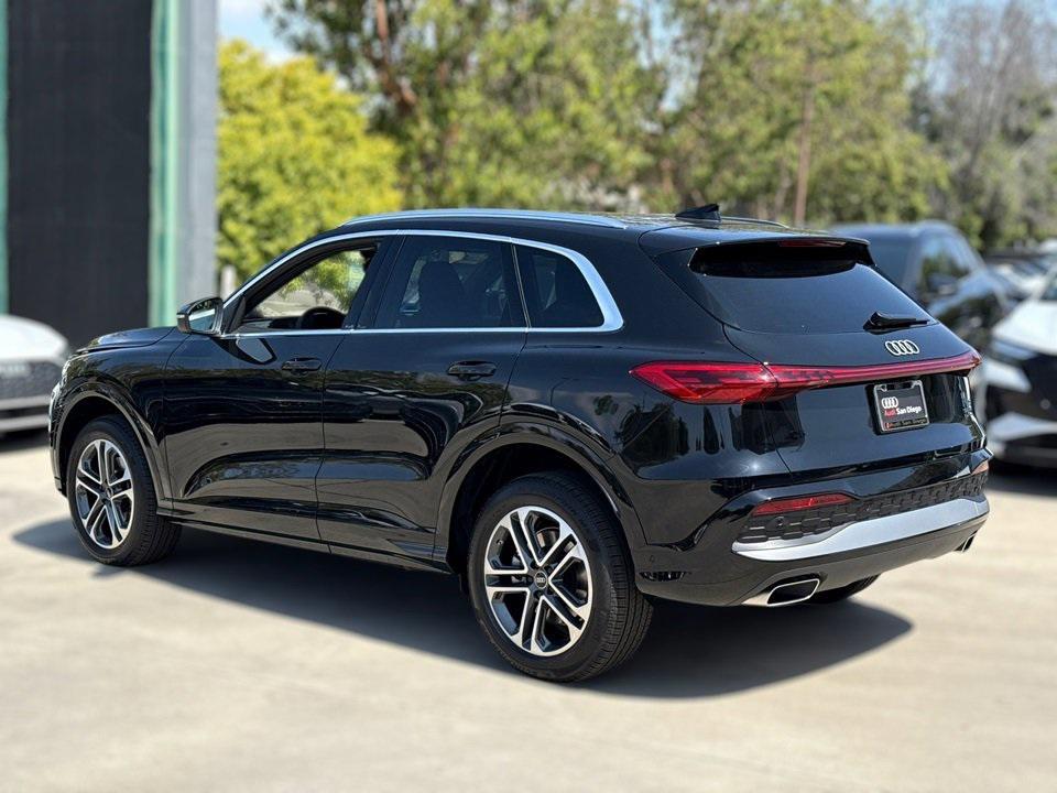 new 2025 Audi Q5 car, priced at $60,590
