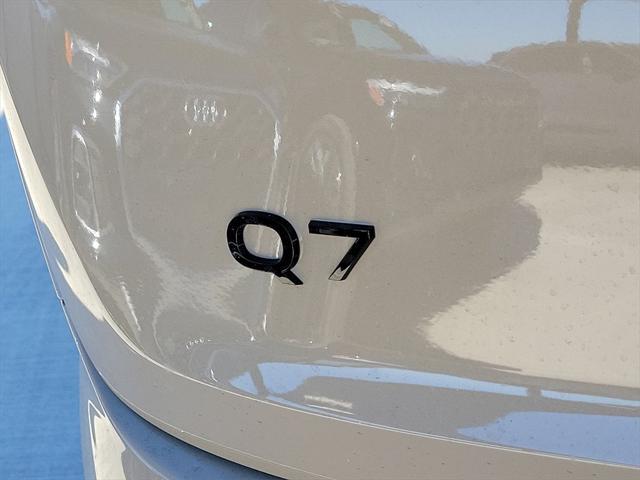 new 2025 Audi Q7 car, priced at $77,990