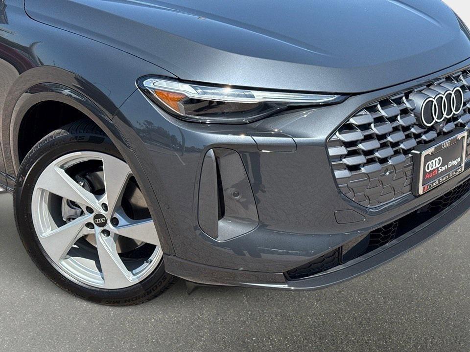 new 2025 Audi Q5 car, priced at $61,240