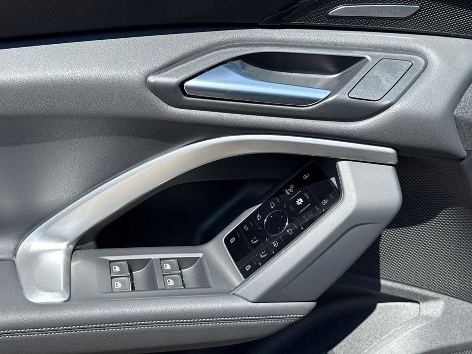 new 2025 Audi Q5 car, priced at $61,240