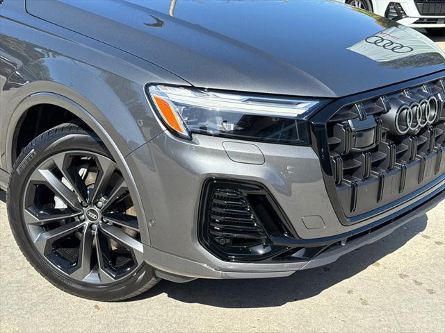 new 2025 Audi Q7 car, priced at $77,460