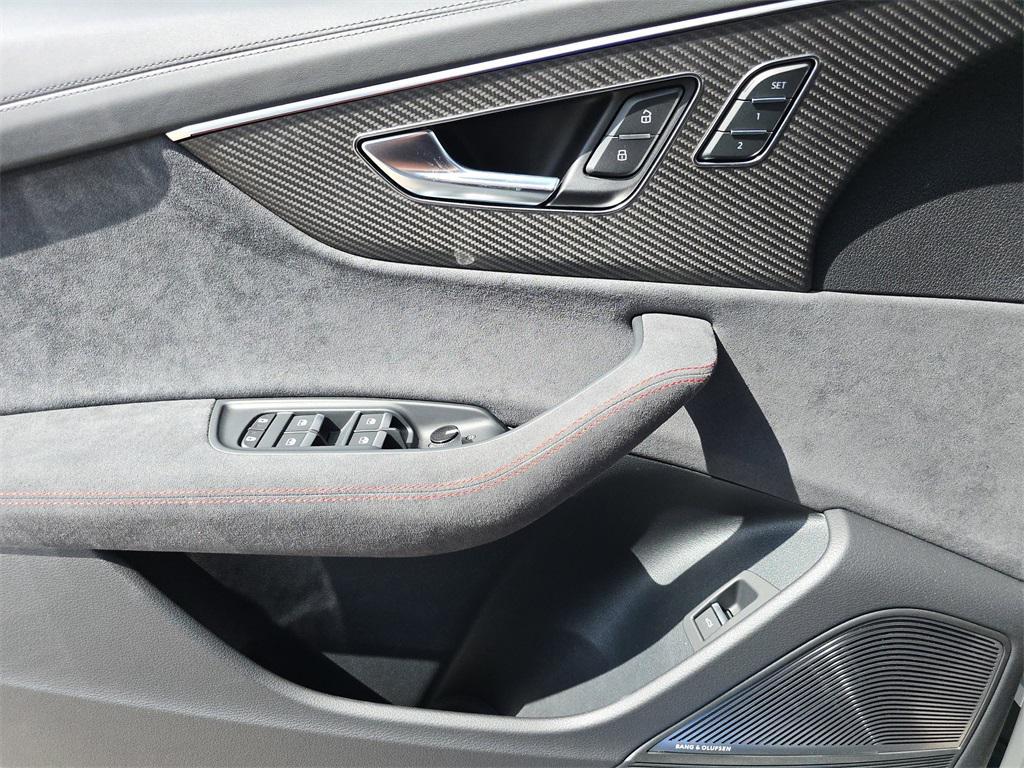 new 2025 Audi RS Q8 car, priced at $160,190