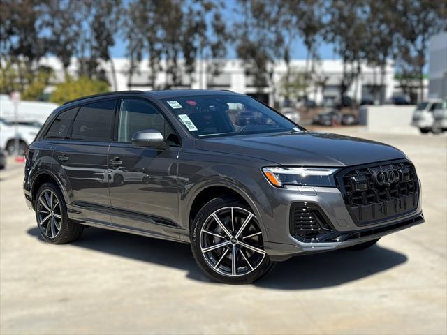 new 2025 Audi Q7 car, priced at $72,470