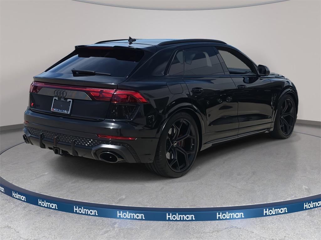 new 2025 Audi RS Q8 car, priced at $149,980