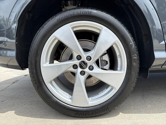 new 2025 Audi Q5 car, priced at $60,960