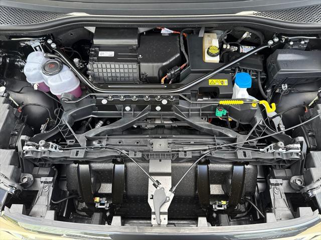new 2025 Audi Q4 e-tron car, priced at $59,285