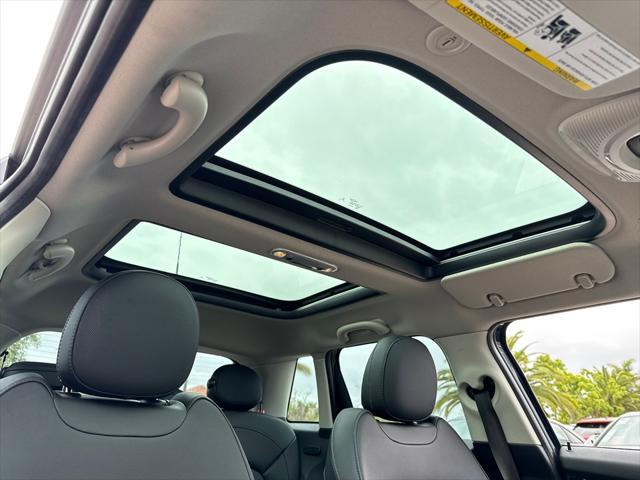 used 2019 MINI Hardtop car, priced at $18,950