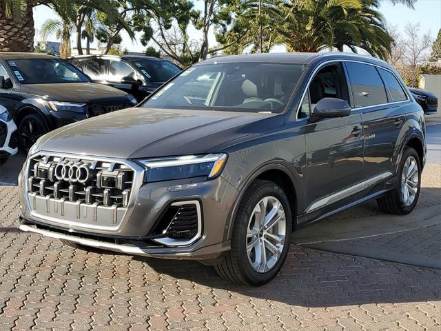 new 2025 Audi Q7 car, priced at $75,800