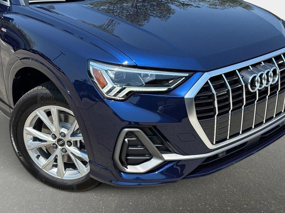 new 2025 Audi Q3 car, priced at $45,265