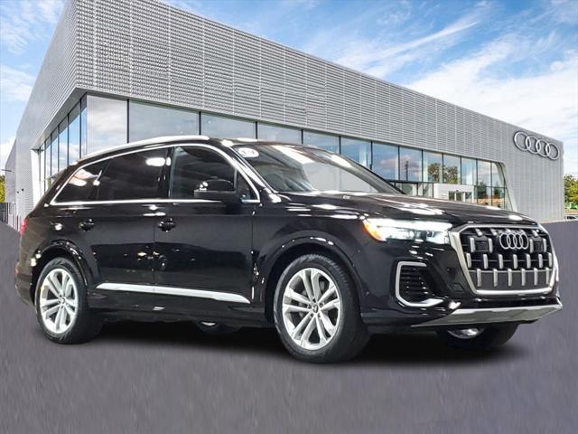 new 2025 Audi Q7 car, priced at $81,800