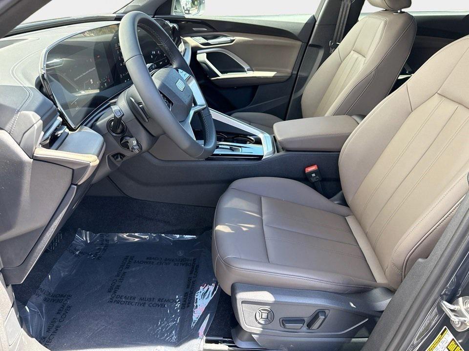 new 2025 Audi Q5 car, priced at $60,290