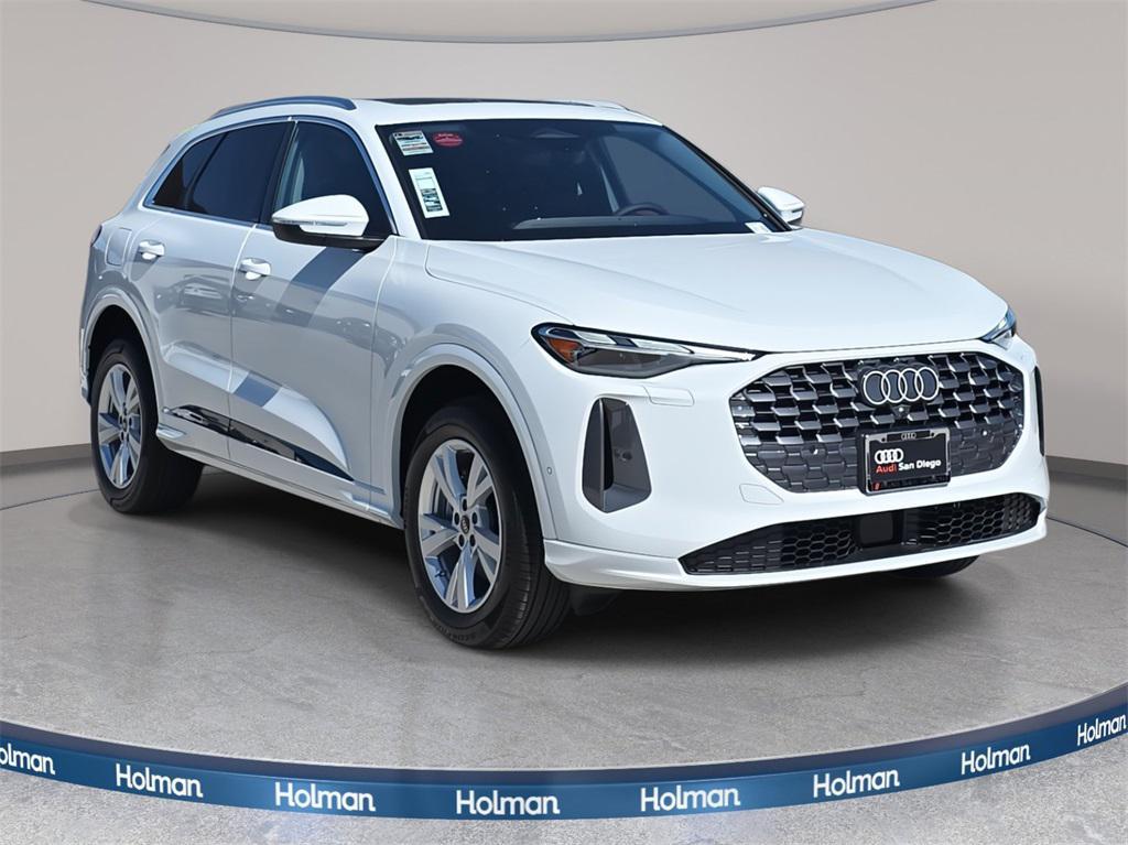 new 2025 Audi Q5 car, priced at $56,825