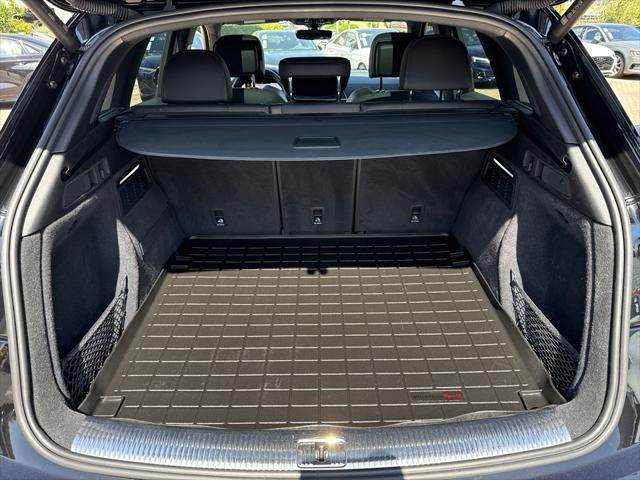used 2022 Audi SQ5 car, priced at $43,900
