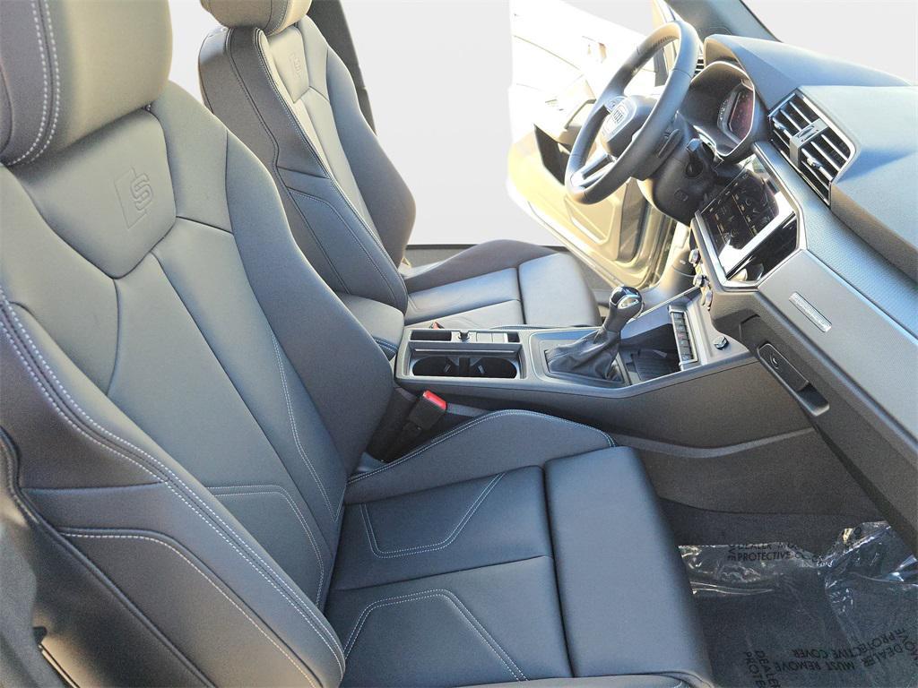 new 2025 Audi Q3 car, priced at $45,975