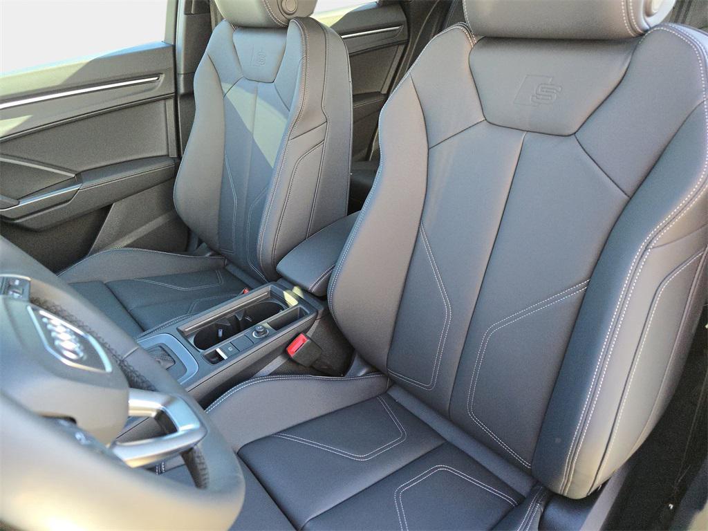 new 2025 Audi Q3 car, priced at $45,975