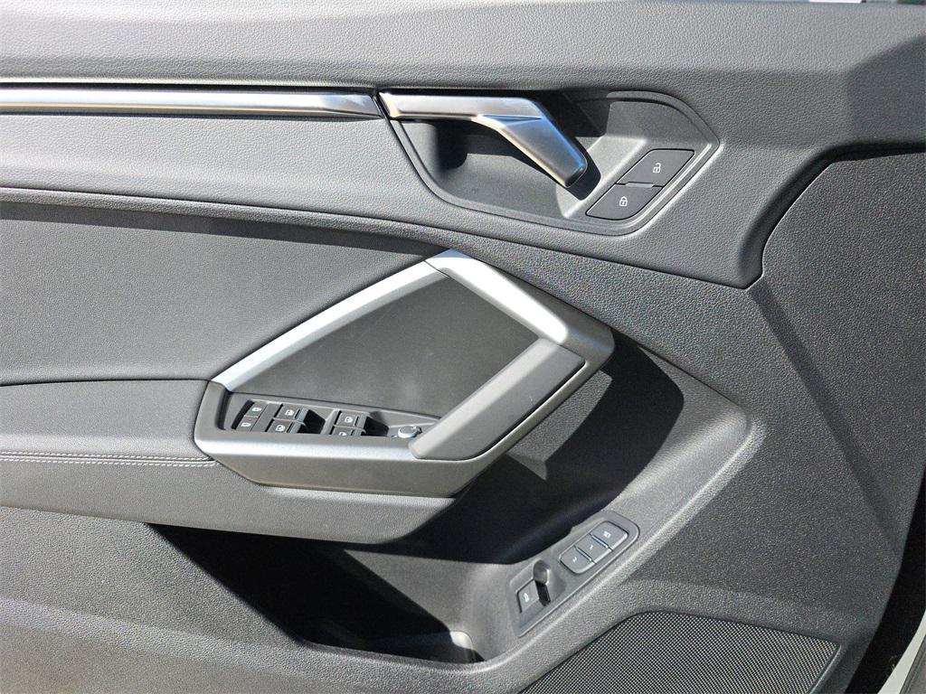 new 2025 Audi Q3 car, priced at $45,975